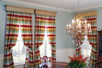 White Cornice on Sale in the Astoria design