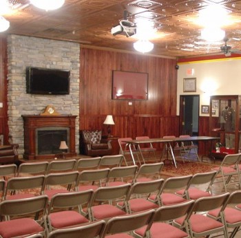 Use our 90" planking kit by itself, or in conjunction with any of our standard wainscoting kits with a chair rail, for a dramatic impact.  recommended for indoor use, only.